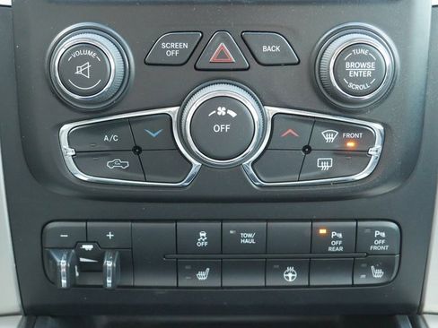 Used 2015 RAM 1500 Outdoorsman image 24