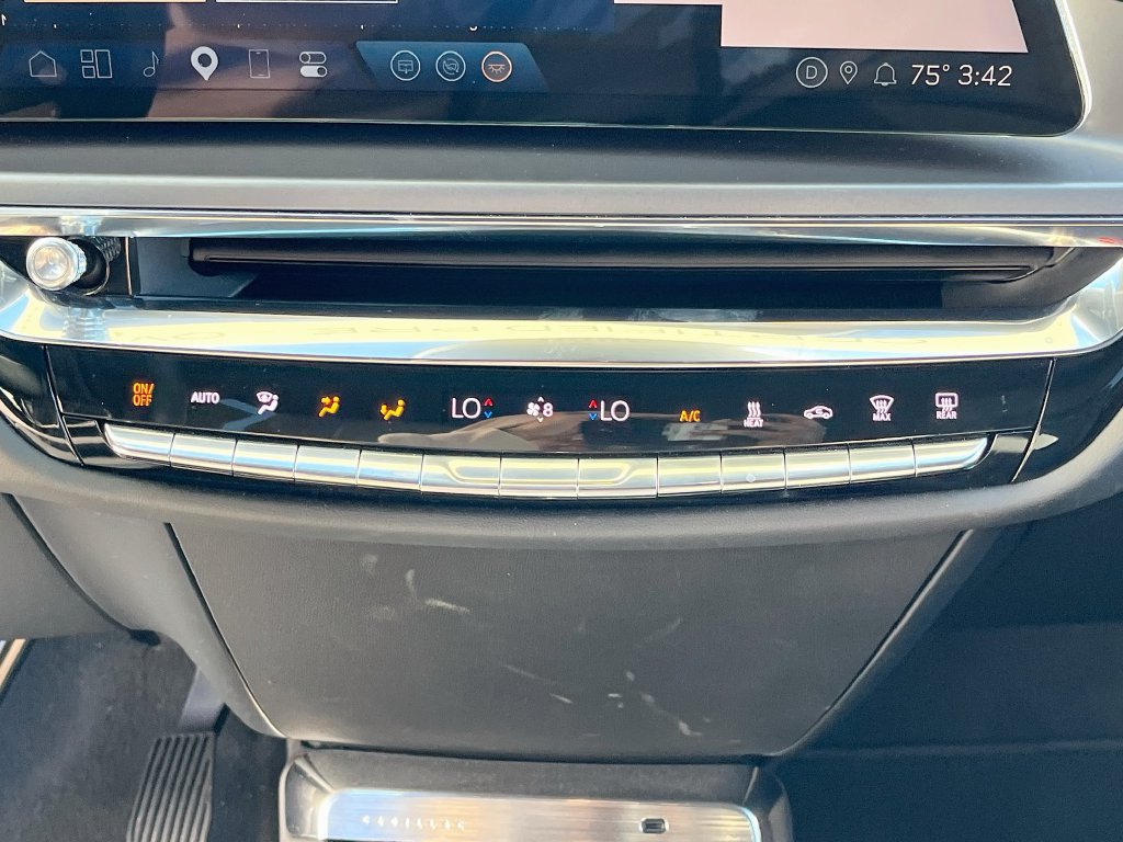 Certified 2024 Cadillac Lyriq Tech AWD/4WD image 25