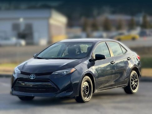 Used 2019 Toyota Corolla LE image 6