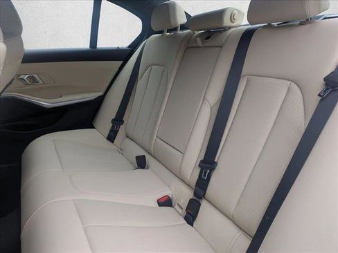 Used 2025 BMW 330i Sedan w/ Convenience Package image 17