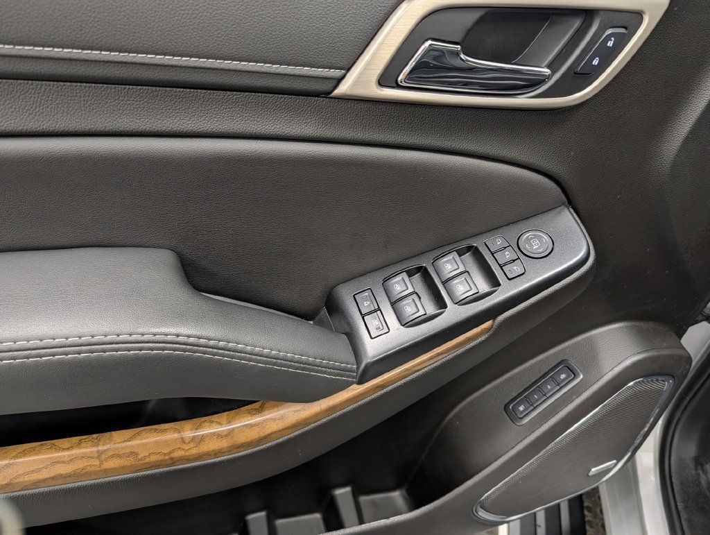 Used 2019 GMC Yukon Denali AWD/4WD image 10