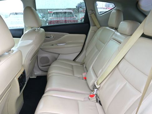 Used 2019 Nissan Murano SL image 14