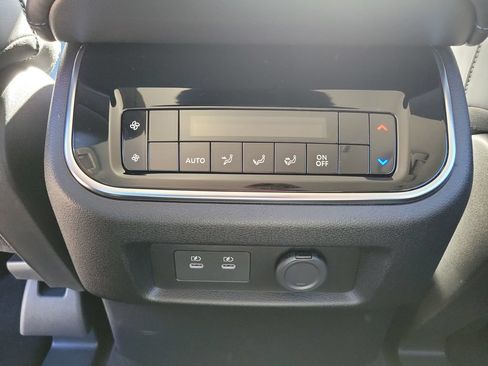 New 2026 Nissan Armada SV AWD/4WD image 17