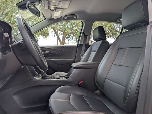Used 2024 Chevrolet Equinox Premier FWD image 17