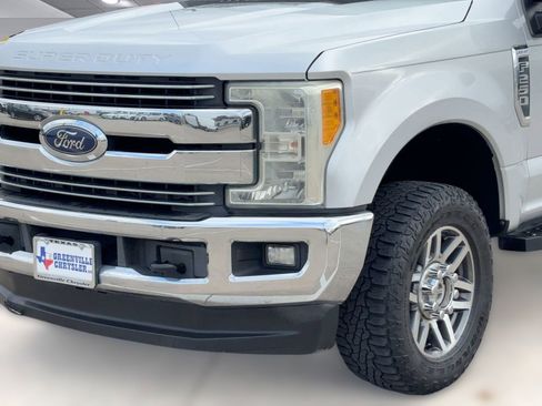 Used 2017 Ford F250 Lariat image 11