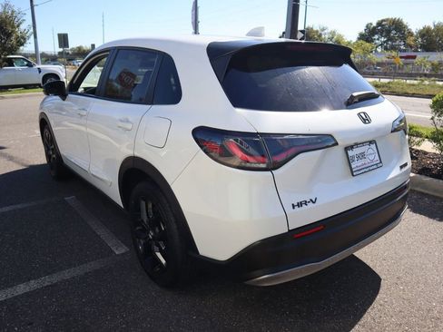 Used 2025 Honda HR-V Sport image 8