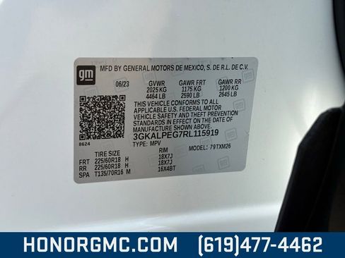 Used 2024 GMC Terrain SLT image 36