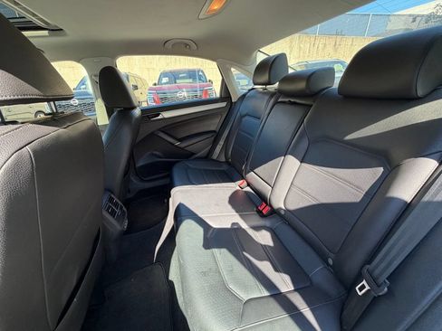 Used 2019 Volkswagen Passat 2.0T Wolfsburg FWD image 4