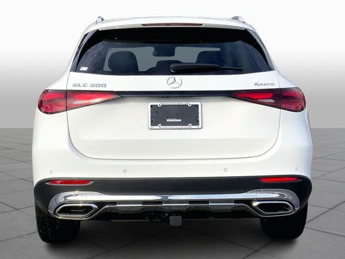Certified 2026 Mercedes-Benz GLC 300 4MATIC image 4