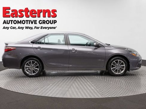 Used 2016 Toyota Camry SE FWD image 4