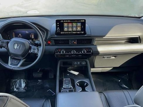Certified 2023 Honda Pilot Elite image 12