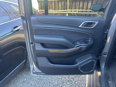 Used 2020 GMC Yukon XL Denali w/ Open Road Package image 16