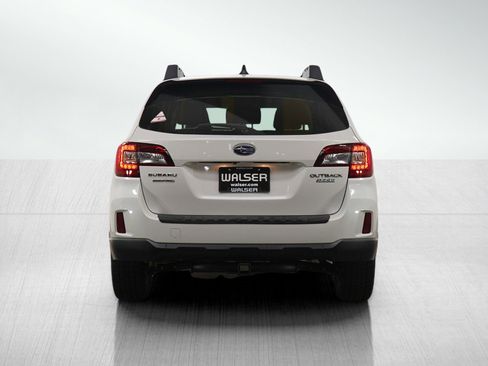 Used 2017 Subaru Outback 2.5i Limited image 4