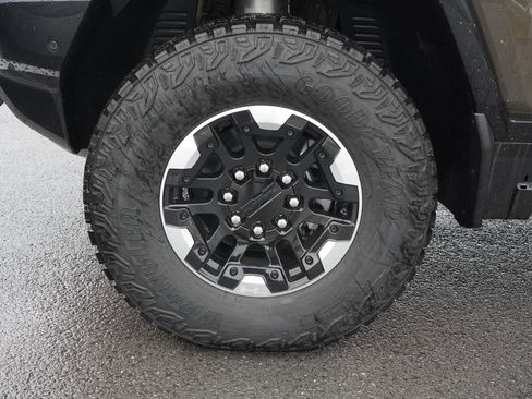 New 2024 GMC Hummer EV 2X w/ Extreme Off-Road Package image 10