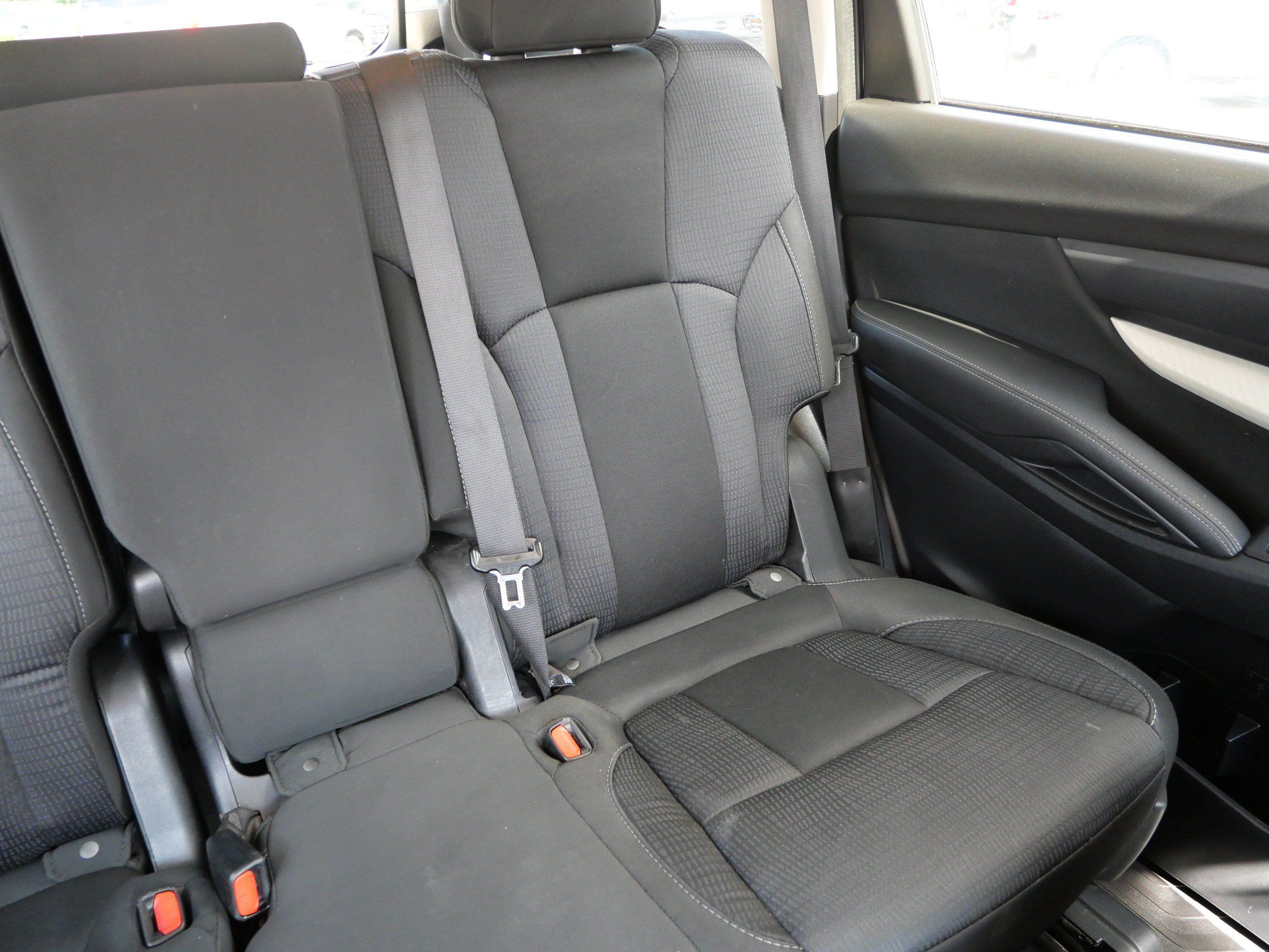 Used 2021 Subaru Ascent Premium w/ Convenience Package AWD/4WD image 14