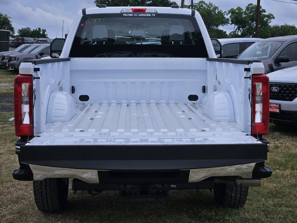 New 2026 Ford F250 XL w/ FX4 Off-Road Package AWD/4WD image 10