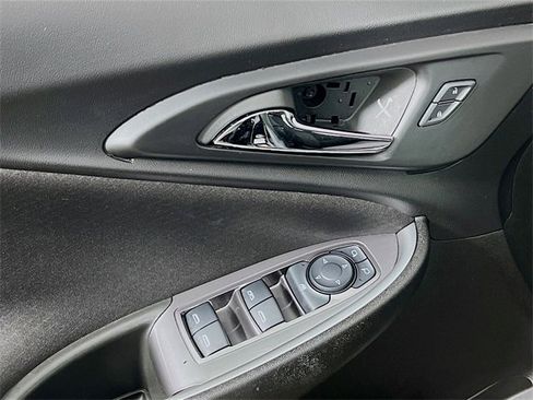 Used 2024 Chevrolet Malibu LT image 9