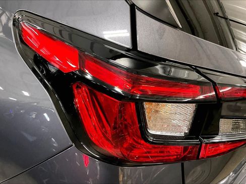 Used 2024 Subaru Crosstrek 2.5i Limited AWD/4WD image 29