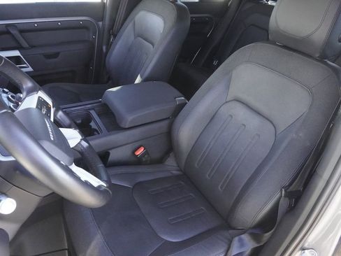 Used 2020 Land Rover Defender 110 SE image 20