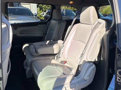 Used 2018 Honda Odyssey EX-L image 11