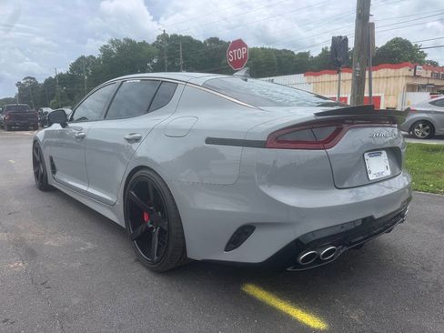 Used 2018 Kia Stinger GT2 AWD/4WD image 4