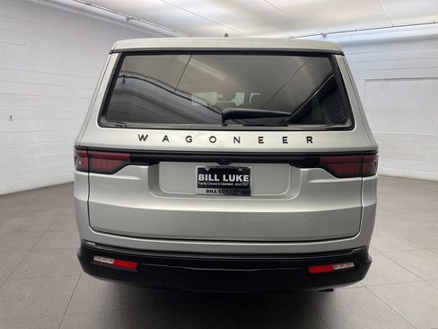 New 2025 Jeep Wagoneer L Series II w/ Convenience Group I image 5