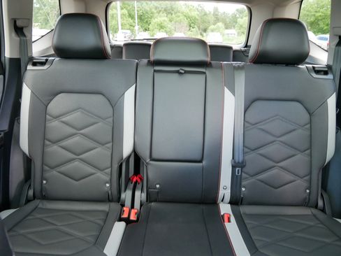 Certified 2025 Volkswagen Atlas Peak Edition SE image 13