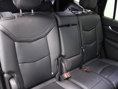 Used 2023 Cadillac XT6 Premium Luxury image 30