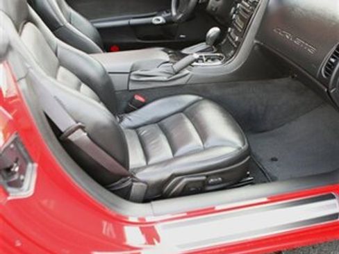 Used 2009 Chevrolet Corvette Coupe w/ Preferred Equipment Group image 20