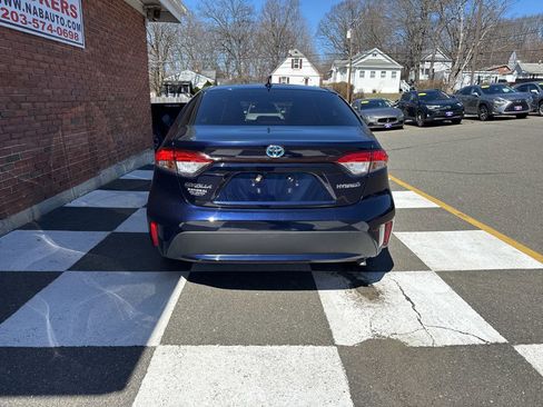 Used 2022 Toyota Corolla LE FWD image 10