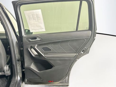 Used 2022 Volkswagen Tiguan SE R-Line FWD image 30