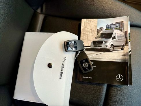 Used 2021 Mercedes-Benz Sprinter 3500 w/ Driver Convenience Package image 11