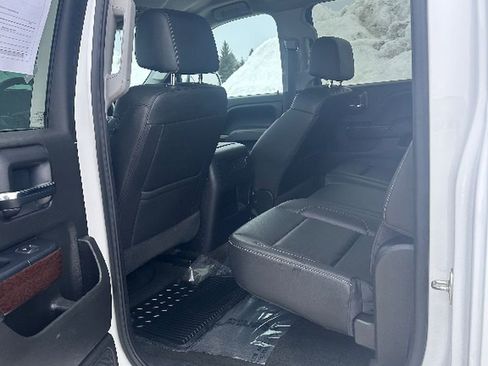 Used 2016 GMC Sierra 1500 SLT w/ SLT Preferred Package image 9