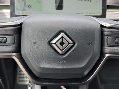 Used 2024 Rivian R1S Adventure AWD/4WD image 25