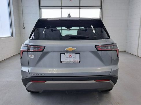 Used 2025 Chevrolet Equinox LT FWD image 6