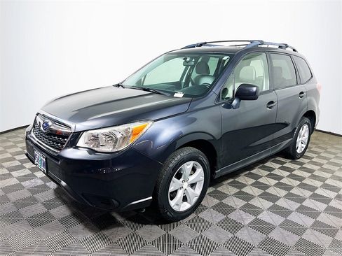 Used 2015 Subaru Forester 2.5i Premium w/ All-Weather Package image 4