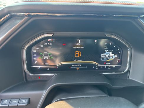 Used 2025 GMC Sierra 2500 AT4 w/ AT4 Premium Plus Package image 18