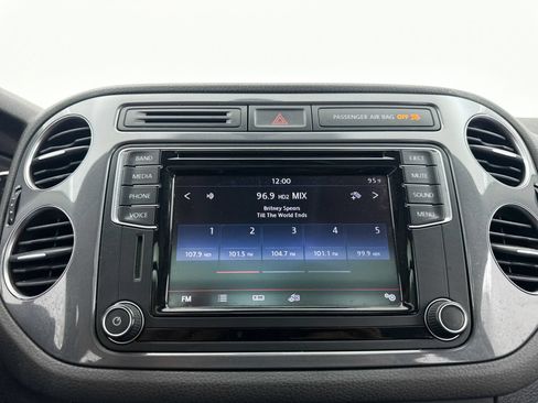 Used 2017 Volkswagen Tiguan Wolfsburg Edition FWD image 5