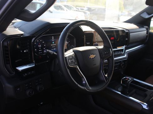 Used 2026 Chevrolet Silverado 1500 High Country AWD/4WD image 18