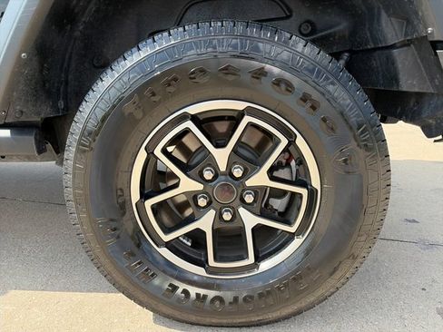 Used 2024 Jeep Wrangler Unlimited Rubicon AWD/4WD image 30