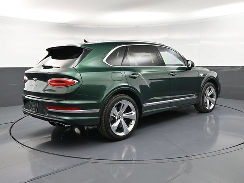 Certified 2022 Bentley Bentayga AWD/4WD image 8