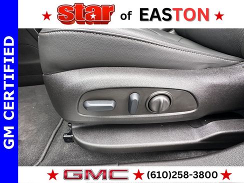 Used 2023 GMC Acadia SLT w/ Technology Package image 18