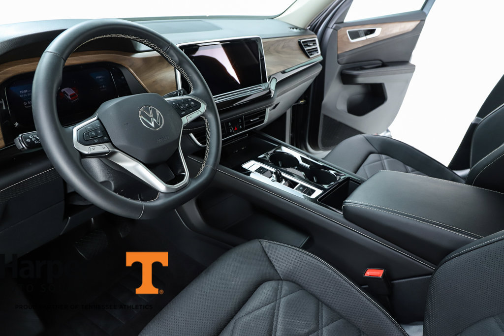 New 2025 Volkswagen Atlas SE w/ Panoramic Sunroof Package FWD image 19