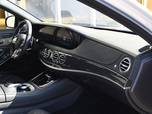 Used 2018 Mercedes-Benz S 63 AMG S 4MATIC Sedan image 39