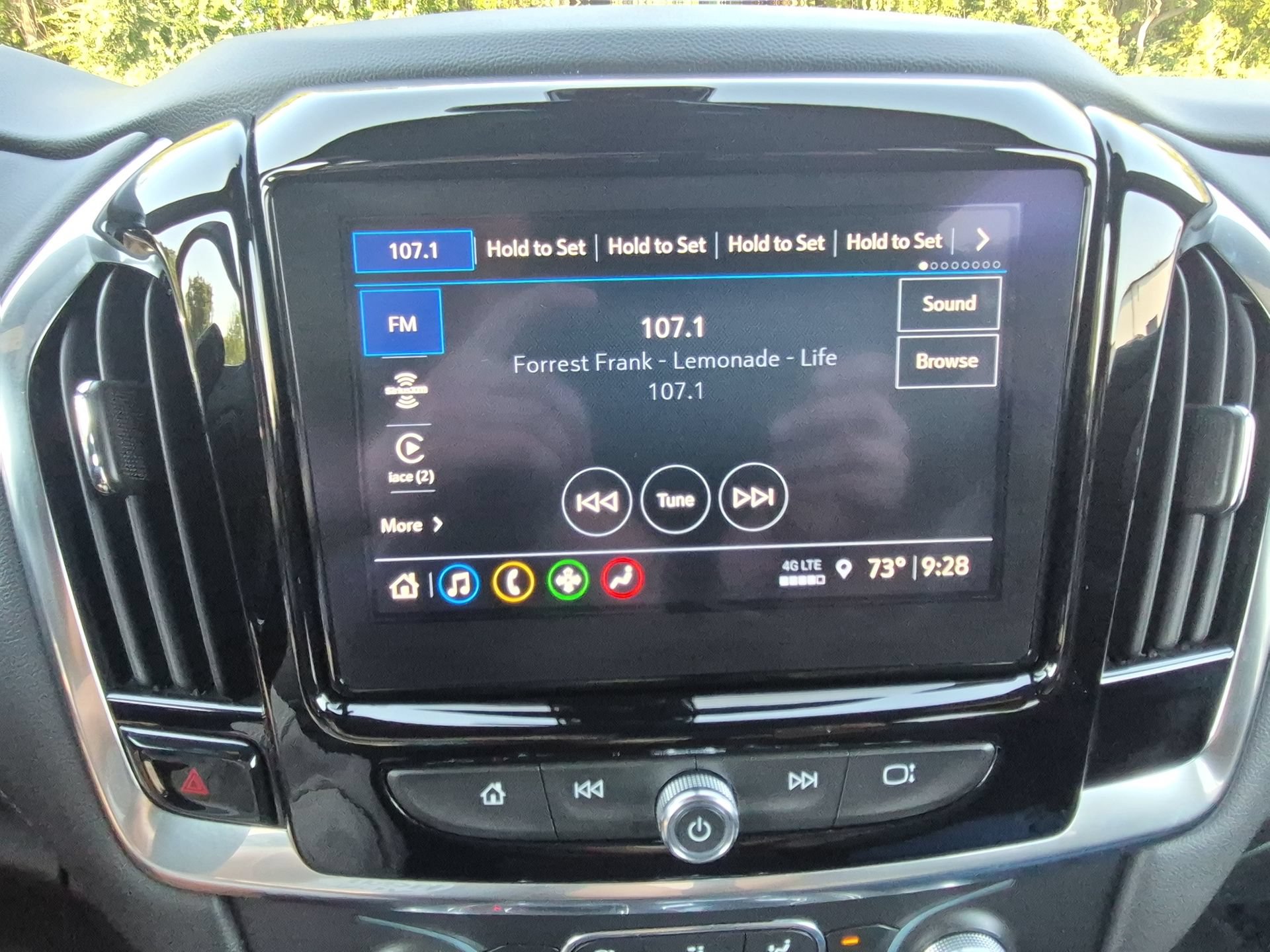 Used 2023 Chevrolet Traverse LT w/ Rear Camera Mirror Package AWD/4WD image 14