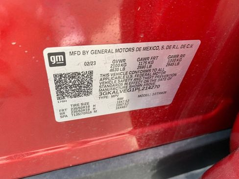 Used 2023 GMC Terrain SLT w/ Tech Package AWD/4WD image 28