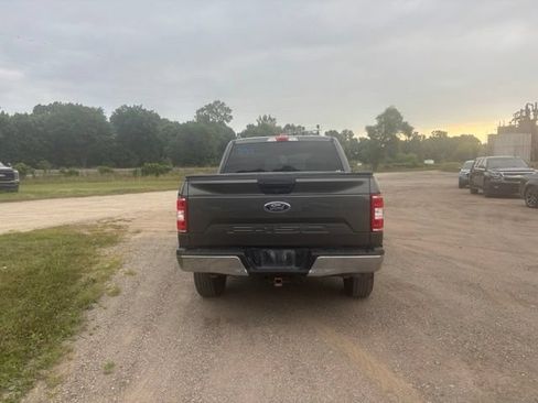Used 2018 Ford F150 XLT w/ Trailer Tow Package AWD/4WD image 5