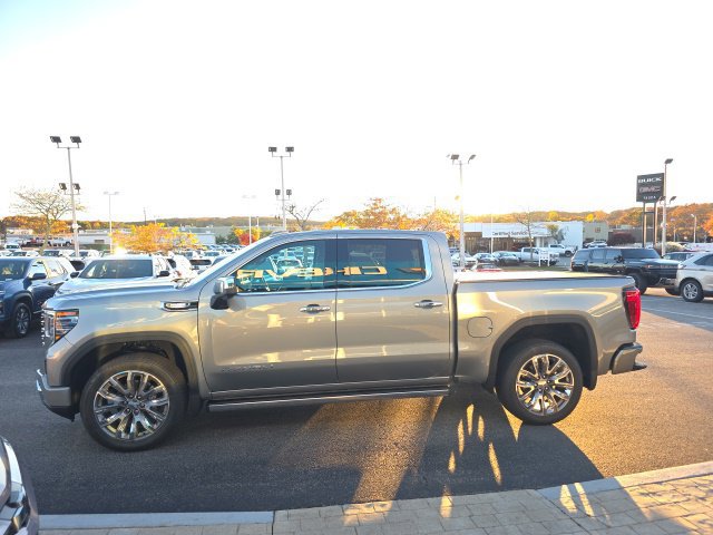 Used 2026 GMC Sierra 1500 Denali AWD/4WD image 5