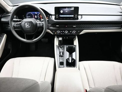 Used 2025 Honda Accord SE image 12