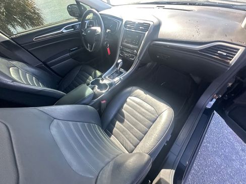 Used 2016 Ford Fusion SE w/ Equipment Group 202A image 13